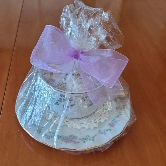 Truly Tastful Bone China‎ Tea Cup Set - Picture 5 of 5